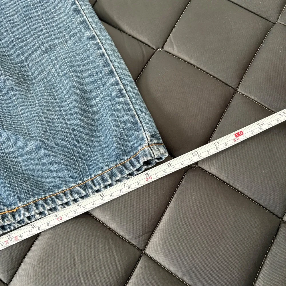 Levis levis 505